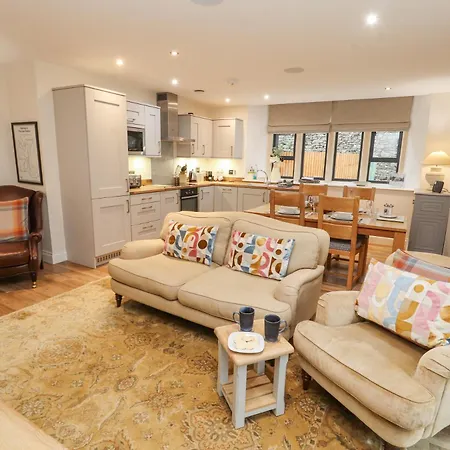 Deer Wood At Applethwaite Hall Apartment *