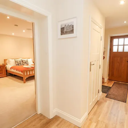Deer Wood At Applethwaite Hall 윈더미어